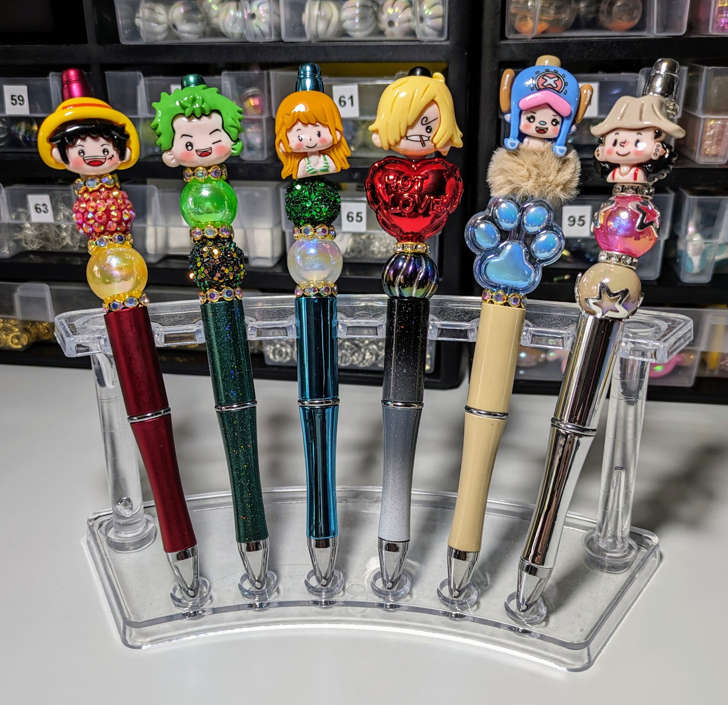 Fertig gestaltete Kugelschreiber im Piraten Comic Design