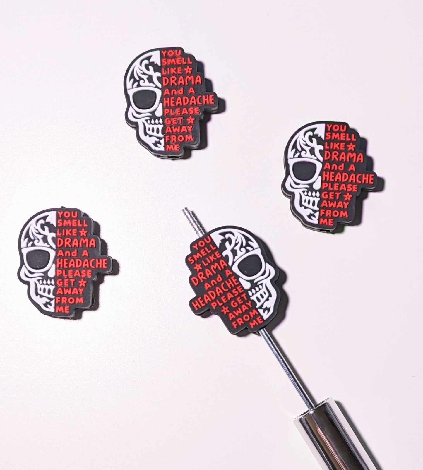 Focal Silikonperle Totenkopf "You Smell like..." (52/A)