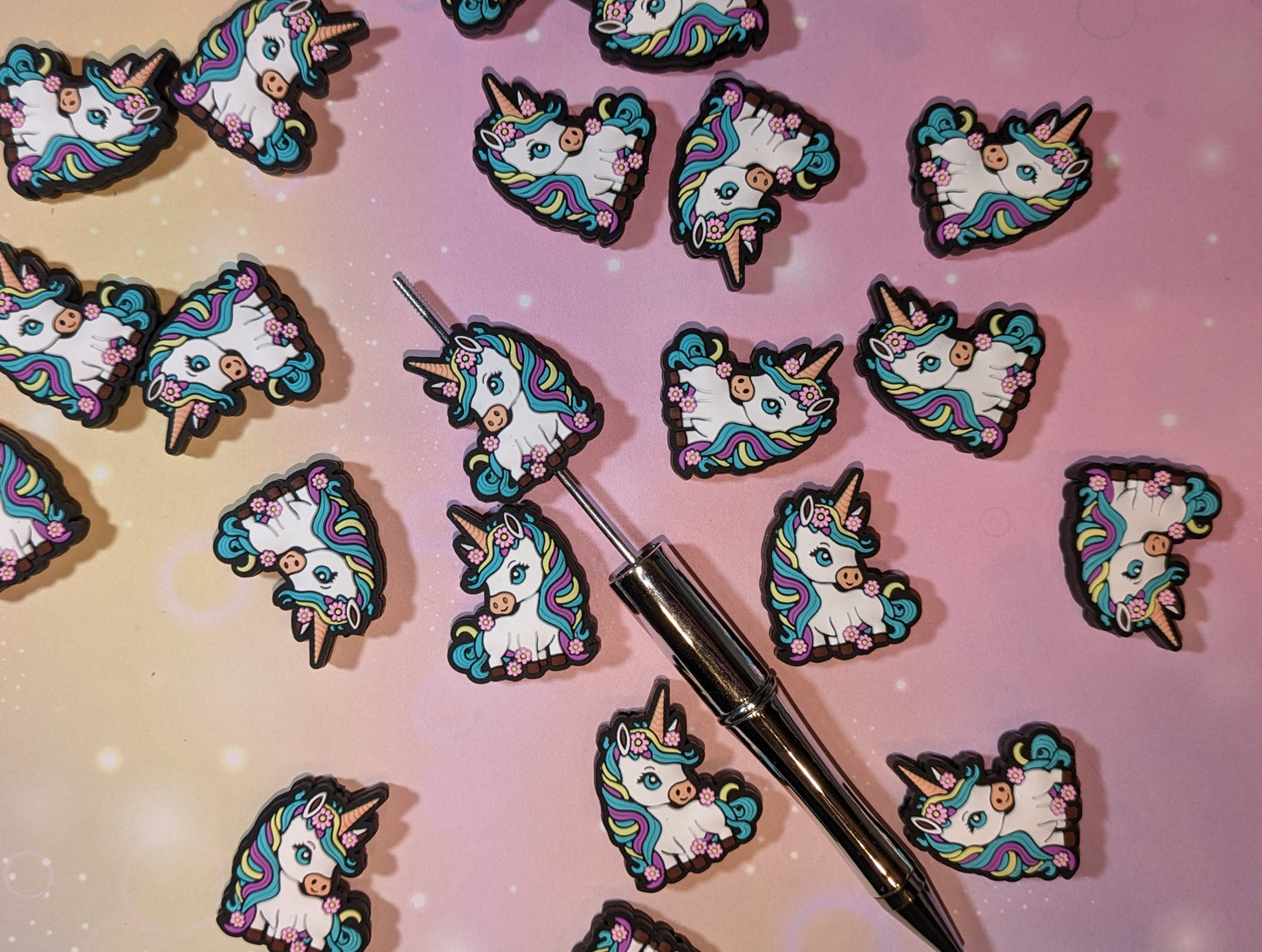 S47 Silikonperle / Focal Einhorn bunt Mystery