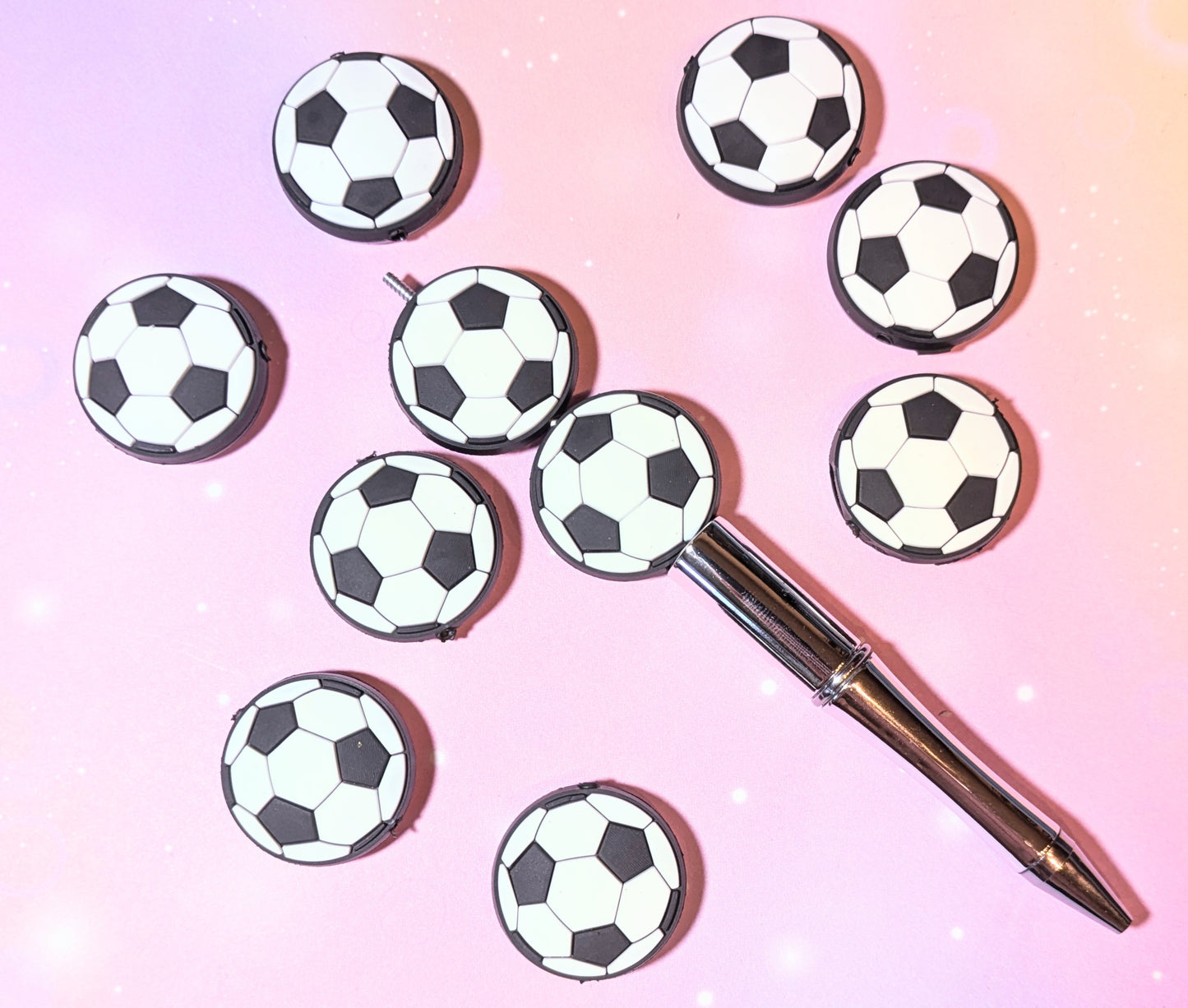 Focal Silikonperle Fussball Fußball Ball schwarz weiß