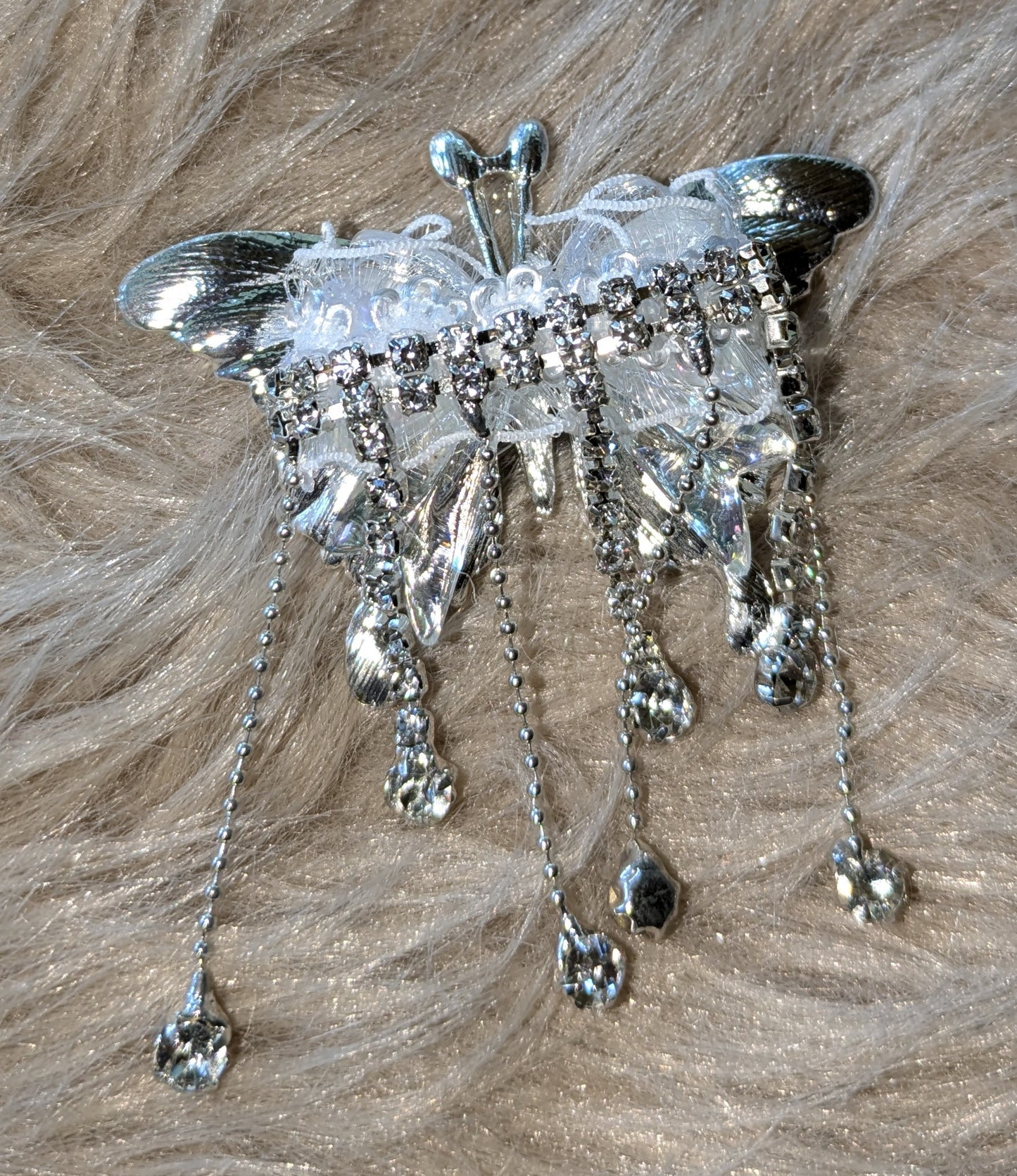 Atemberaubende große Schmetterlingsperle hellblau