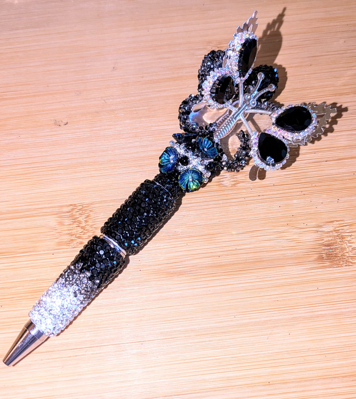 Blumenperle aus Metall silber schwarz blau grün 20 mm