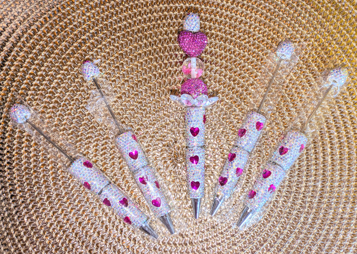 Handgestaltete Strasskugelschreiber mit Herzen silber pink