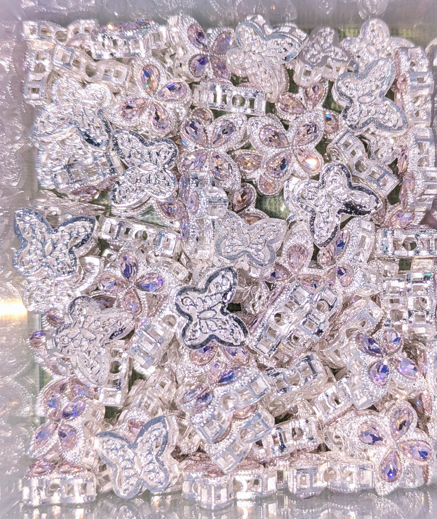 Kleine Schmetterlings 4 Lochperle Rosa