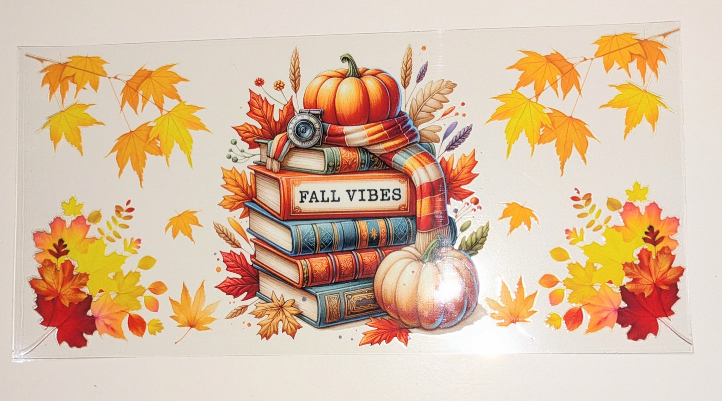 16 Oz Sticker Fall Vibes Herbst Bücher Kürbis CS000034