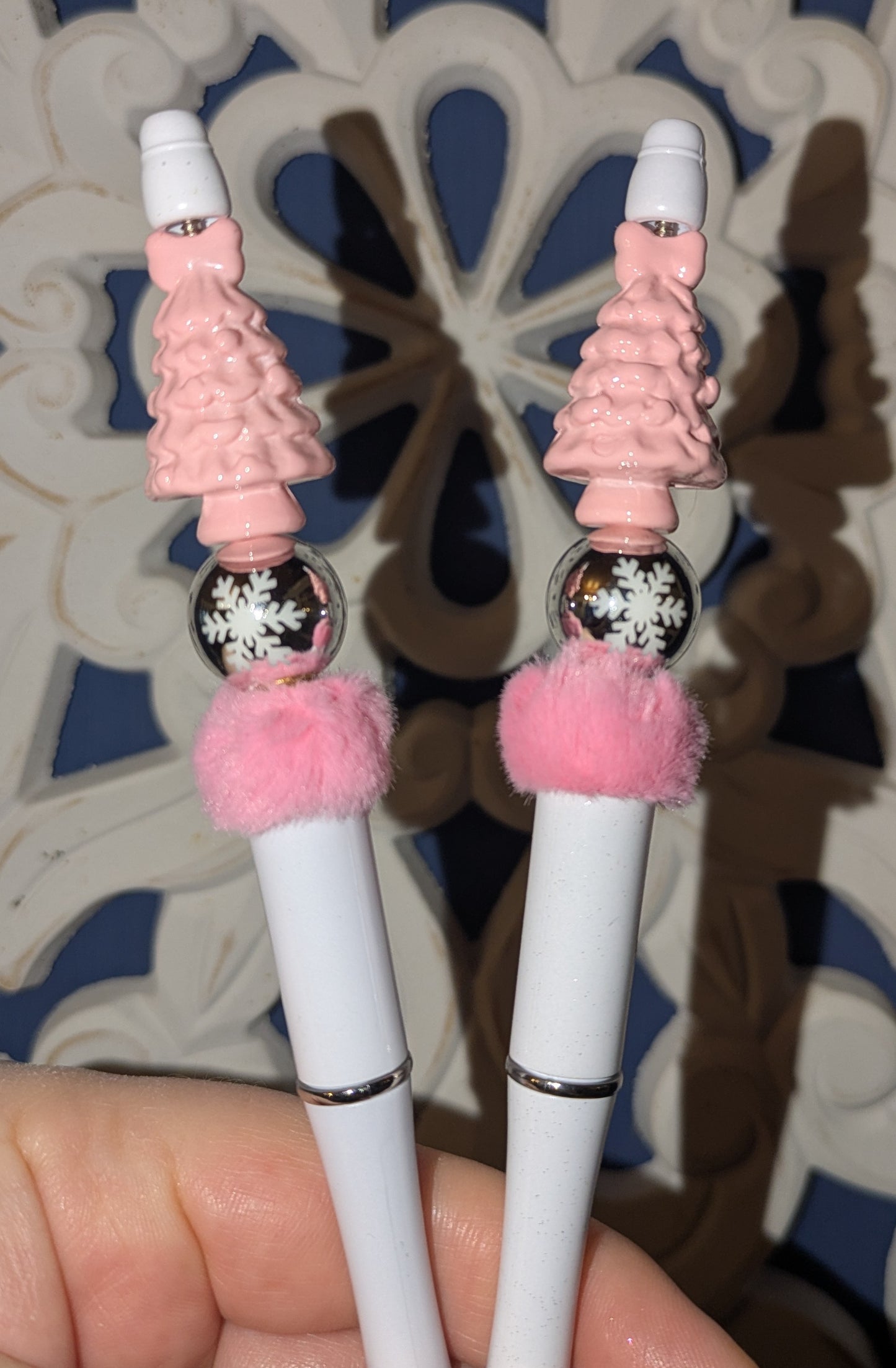 Tanne Baum rosa weiß Kugelschreiber