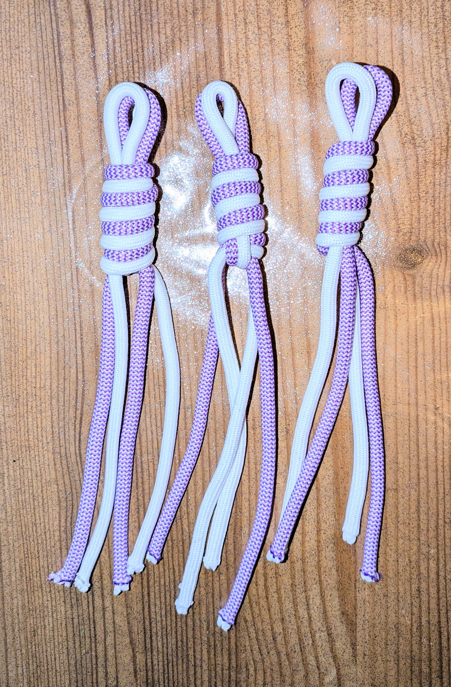 Bänder Makramee Doppellagig lila zum einfachen Gestalten von Schlüsselanhängern