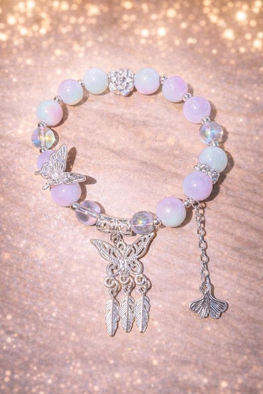 Glasperlenarmband lila- grün mit Schmetterling Traumfänger Anhänger