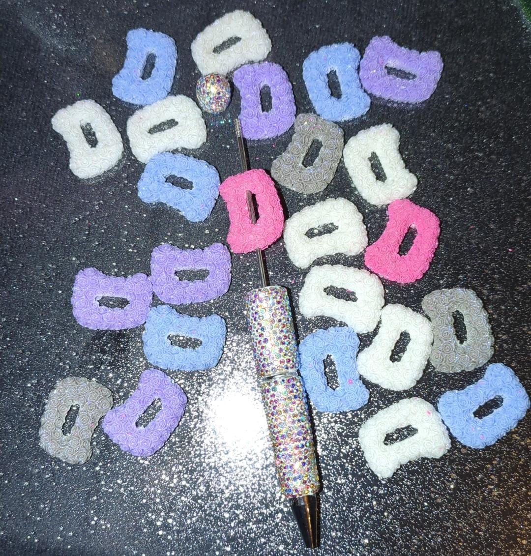 D Buchstaben Rosen Charm Perlen in unterschiedlichen Farben