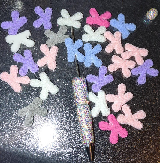 K Buchstaben Rosen Charm Perlen in unterschiedlichen Farben