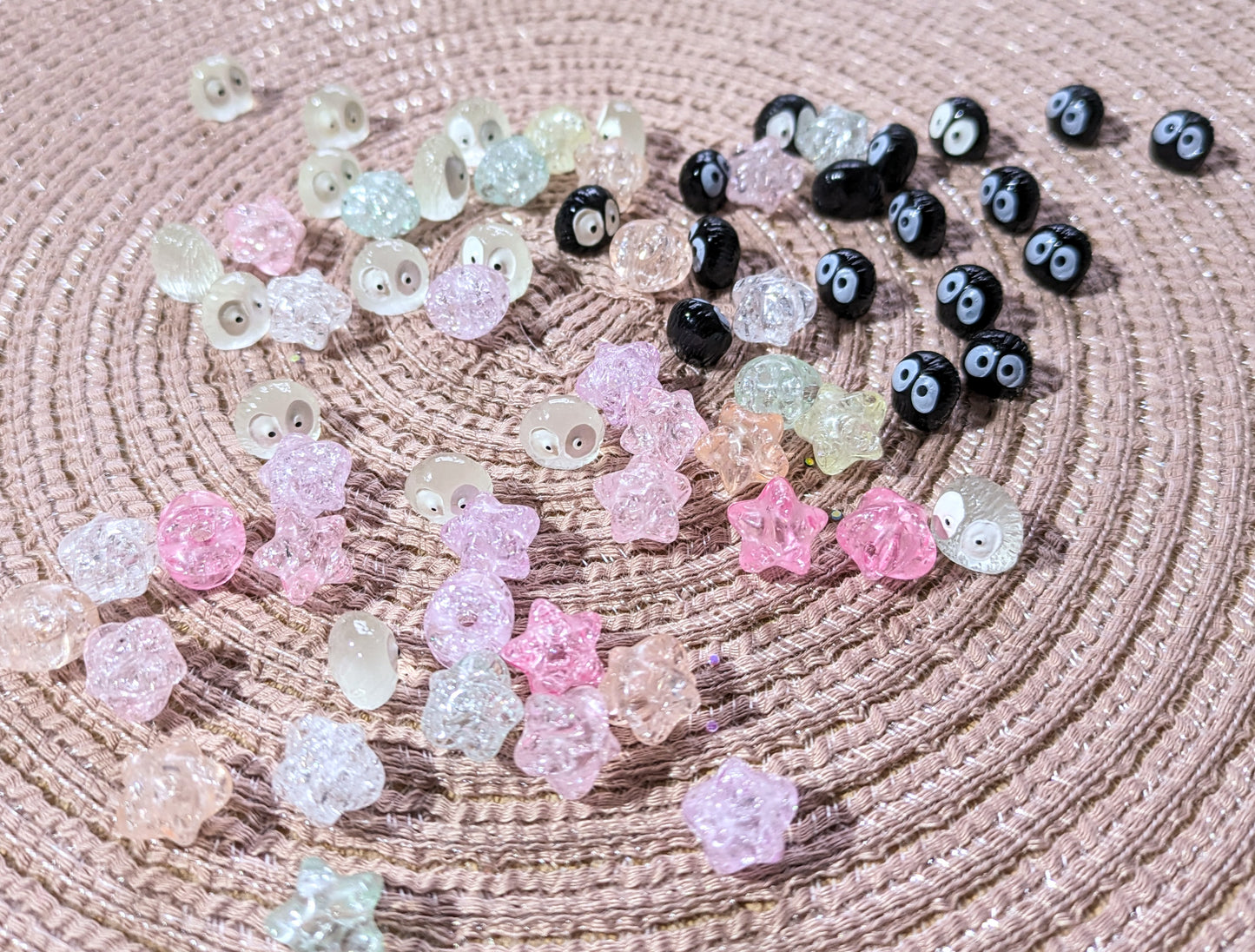 Rußmännchen Rußbolde in schwarz und transparten Glow in the Dark