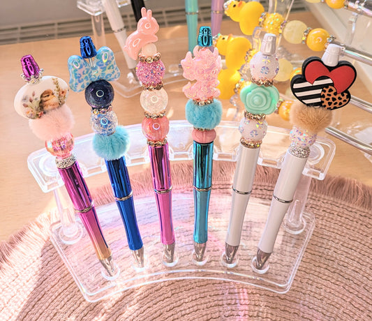 Fertig bestückte Kugelschreiber in verschiedenen Designs Nr. 04