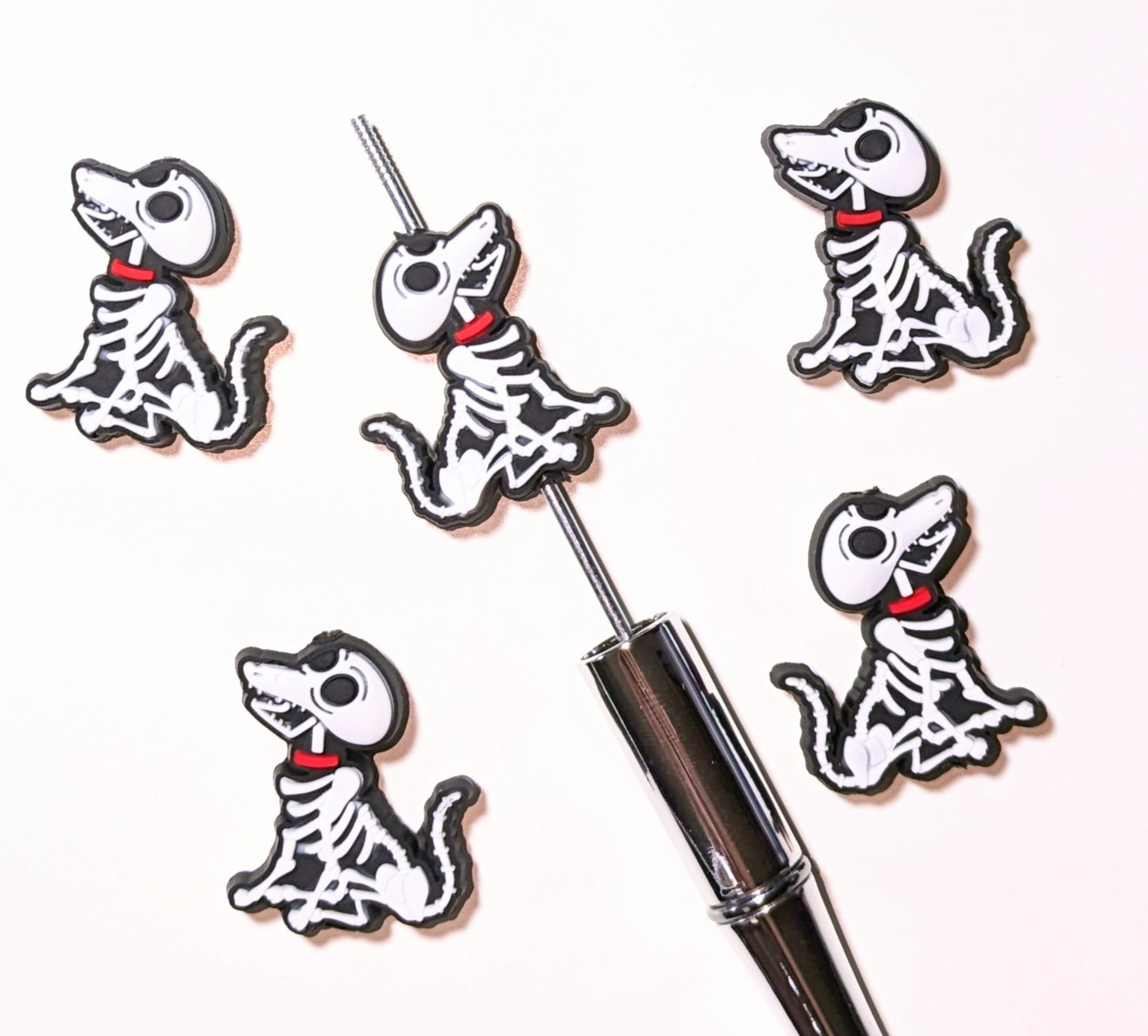 S41  Skeletthund Hund Toter Hund Focal Silikonperle