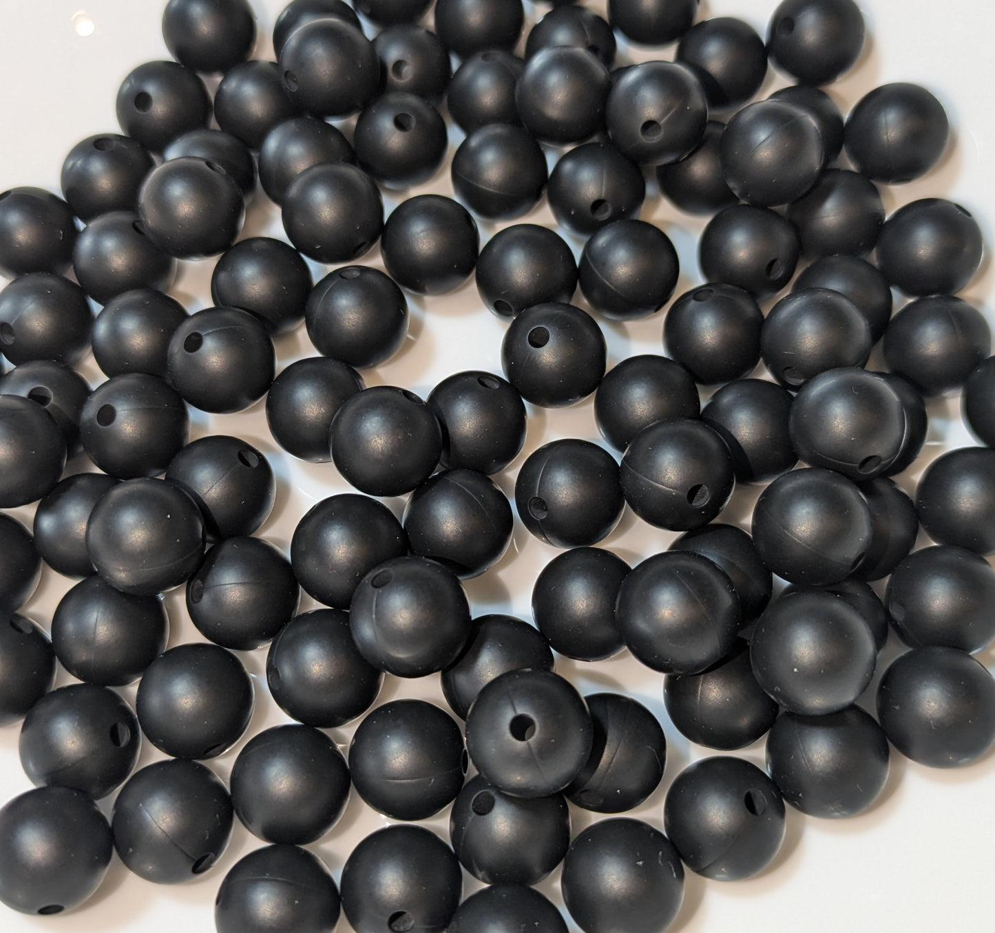 BOX01/B04 12 mm Silikonperle Uni schwarz