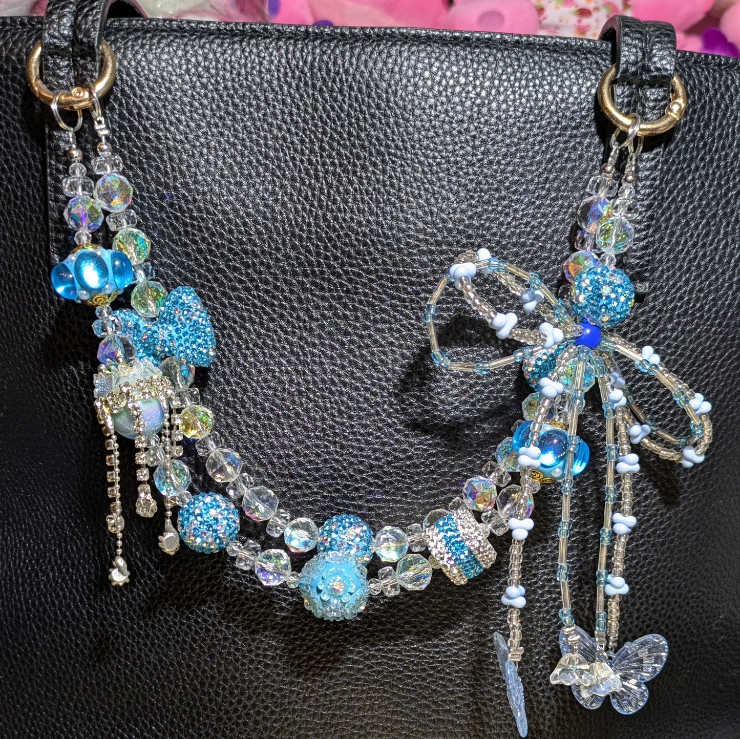 Funkelnder aufwendiger Taschenbaumler #4 hellblau klar Glasperlen