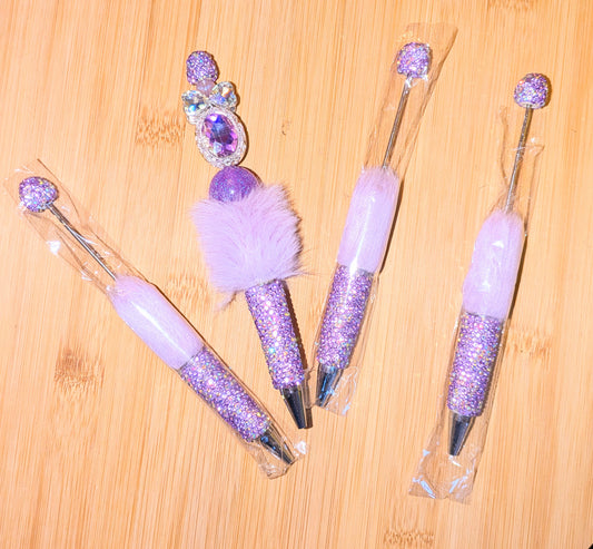 Handgestaltete Strasskugelschreiber mit Pompom lila silber