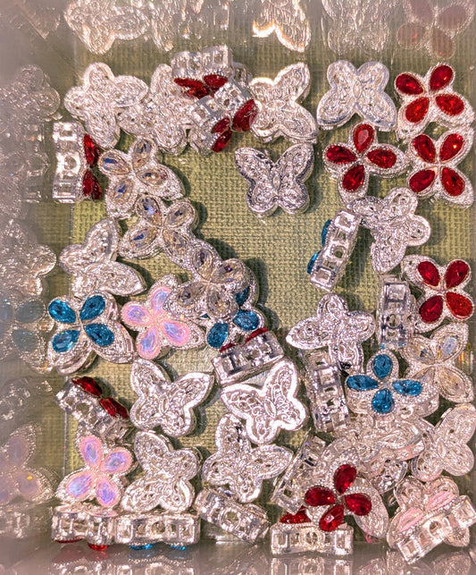 Kleine Schmetterlings 4 Lochperle verschiedene Farben