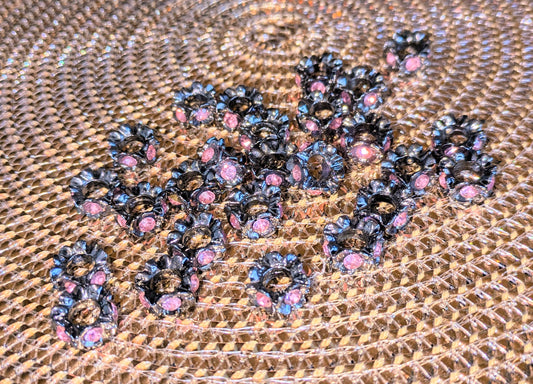 große Blüten Spacer in silber und anthrazit mit farbigen Strasssteinen