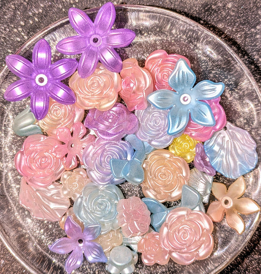 Multicolor Blüten-Perlen bzw. Anhänger Mix