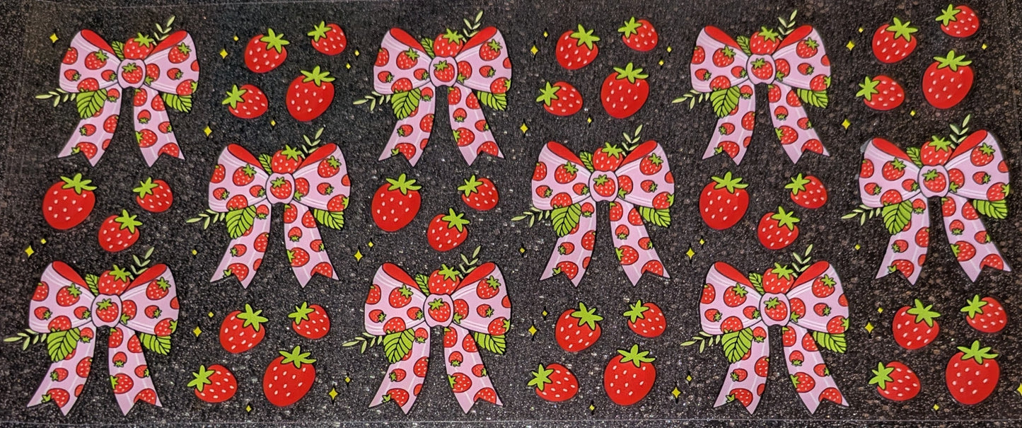 16 Oz Sticker Erdbeeren mit Erdbeerschleifen