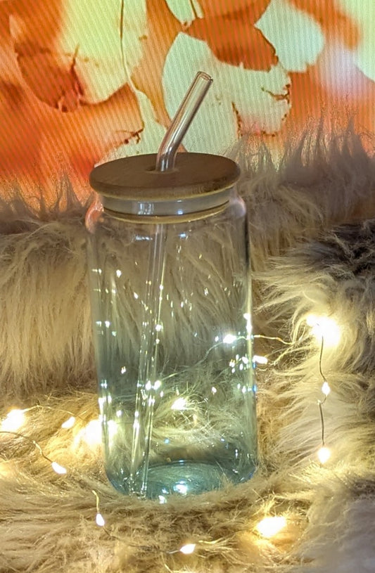 Glasbecher mit kräftigem blau Farbverlauf mit Bambusdeckel und Trinkröhrchen +  Sticker nach Wahl