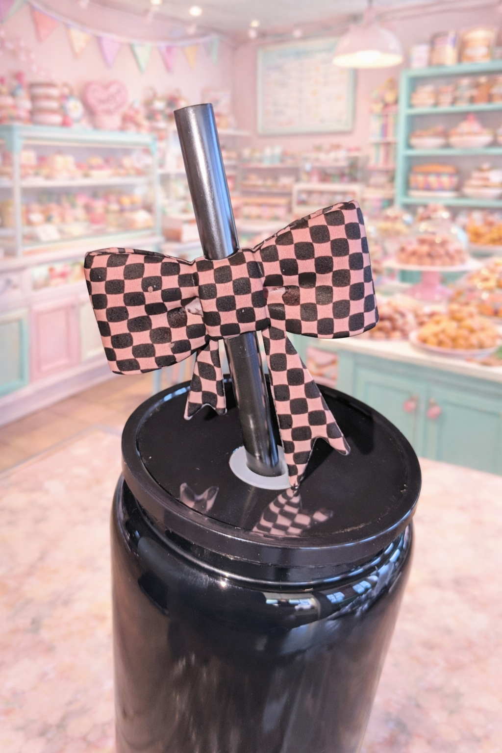 Silikon Trinkhalm Topper schwarz rosa Karriert