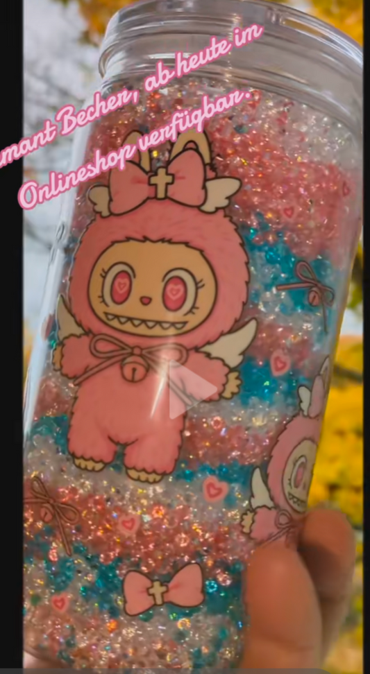 Dreifarbiger Dimant-gefüllter Trinkbecher